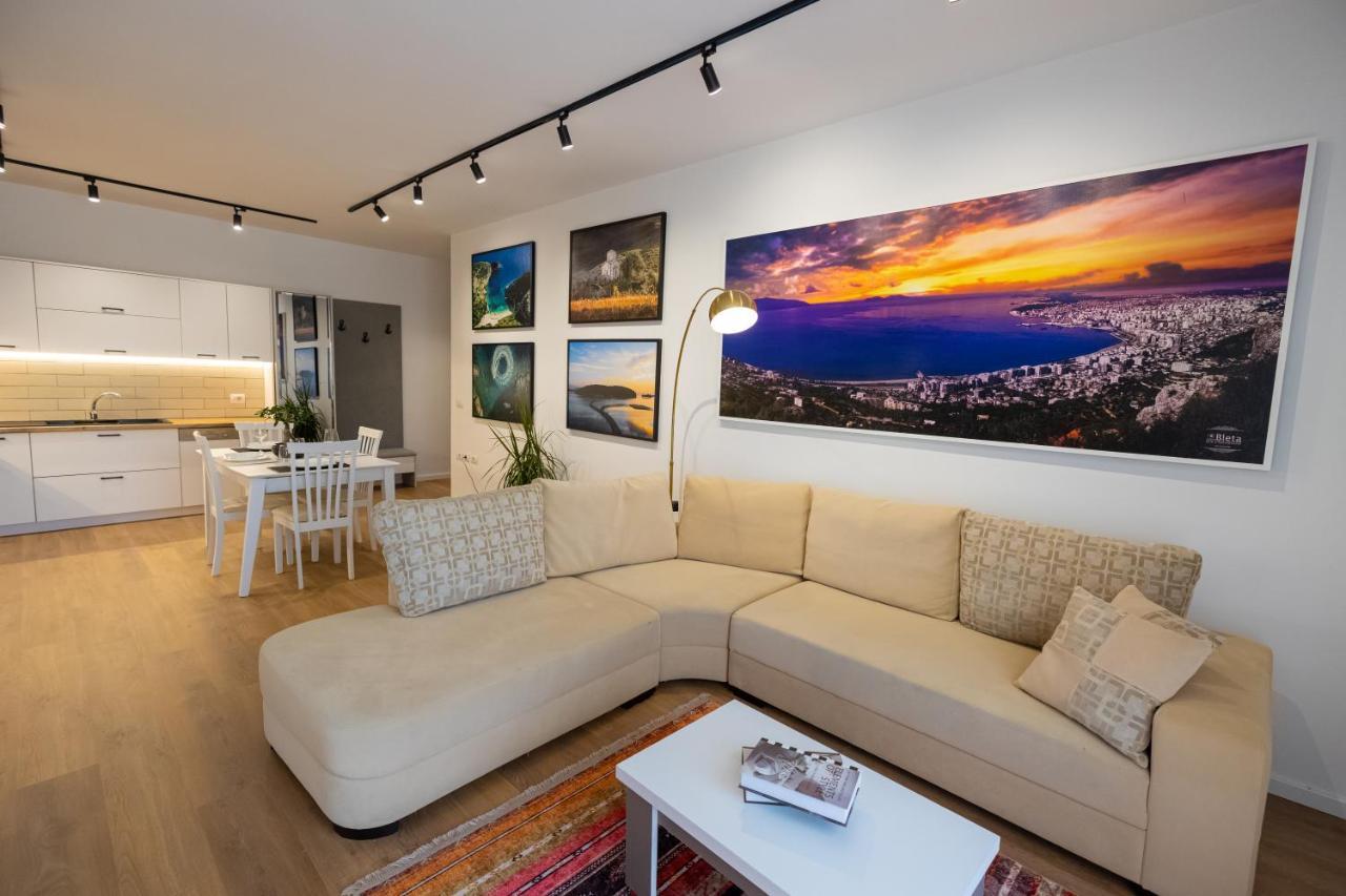 Victoria Lungomare Apartment Vlore Ngoại thất bức ảnh