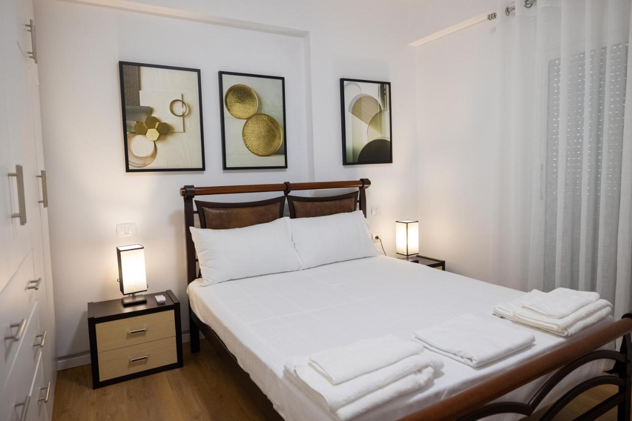 Victoria Lungomare Apartment Vlore Ngoại thất bức ảnh