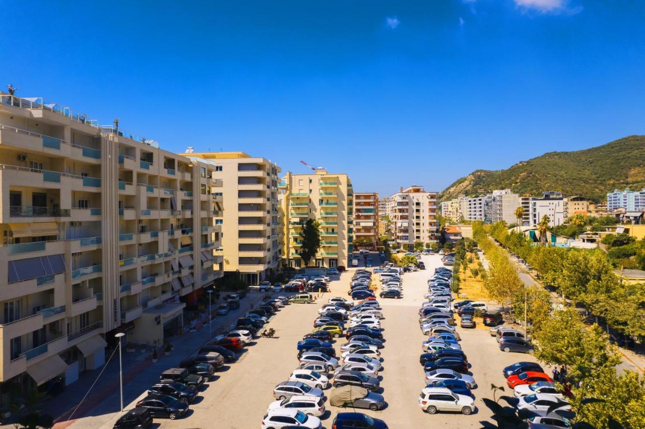 Victoria Lungomare Apartment Vlore Ngoại thất bức ảnh