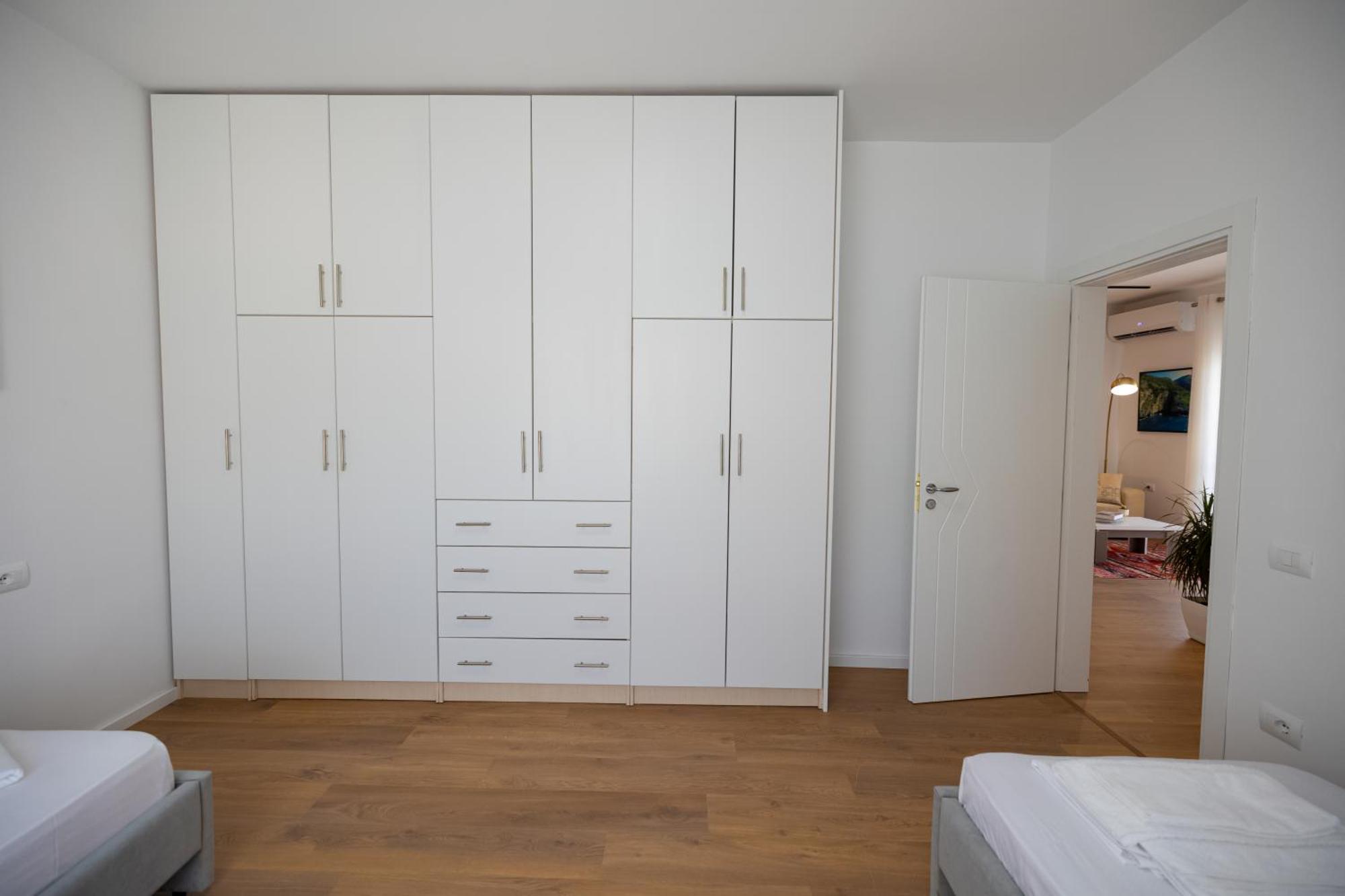 Victoria Lungomare Apartment Vlore Ngoại thất bức ảnh